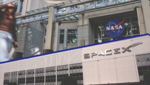 SpaceX, Blue Origin, and a renewed moon race